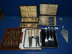 A quantity of boxed sets including five tea knives, six tea knives,