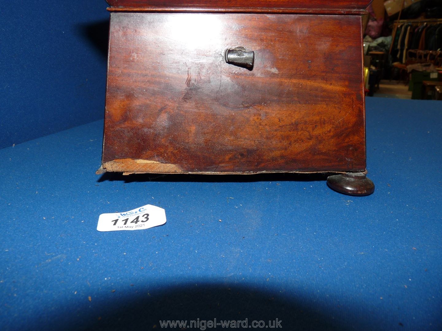 A large Mahogany sarcophagus Tea Caddy on bun feet with central compartment having a mixing bowl of - Image 6 of 6