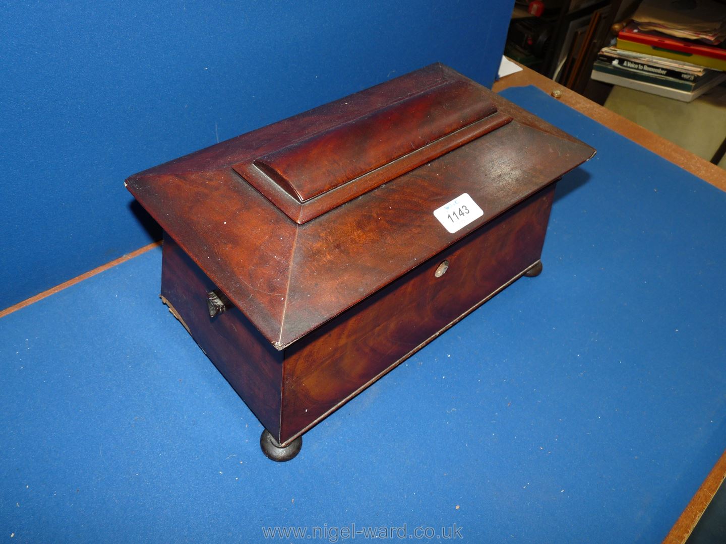 A large Mahogany sarcophagus Tea Caddy on bun feet with central compartment having a mixing bowl of - Image 4 of 6