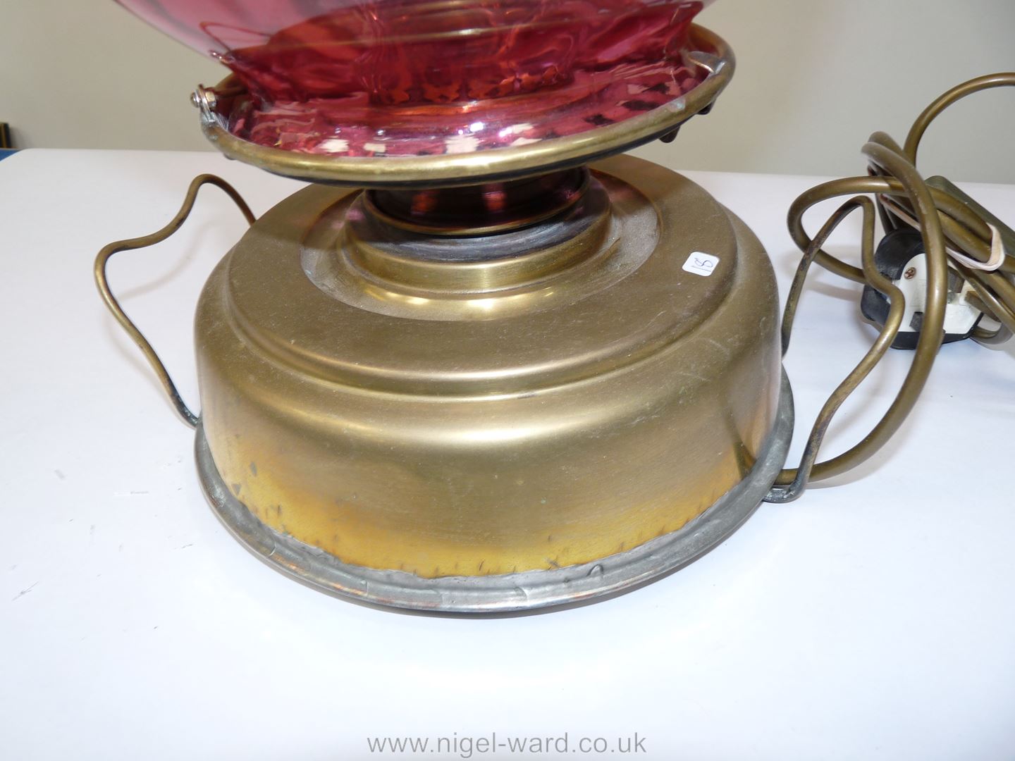 A Victorian Church oil/heater Lamp with squat brass fount, complete with handles, - Image 3 of 5