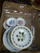 Eighteen pieces of Royal Worcester including trinket dishes, plates 'Engadine' pattern saucers, etc.