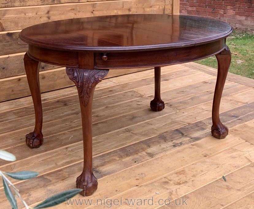 A Victorian mahogany extending dining table, ball and claw feet, 79" x 43" wide. - Image 7 of 9
