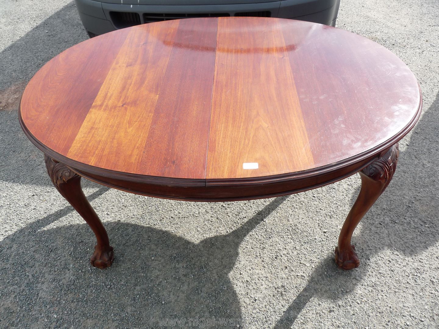 A Victorian mahogany extending dining table, ball and claw feet, 79" x 43" wide. - Image 4 of 9