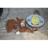 A 1 tonne chain hoist.