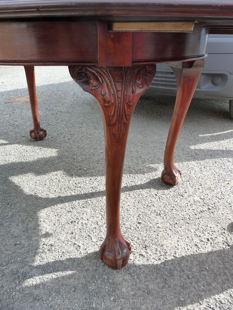 A Victorian mahogany extending dining table, ball and claw feet, 79" x 43" wide. - Image 3 of 9