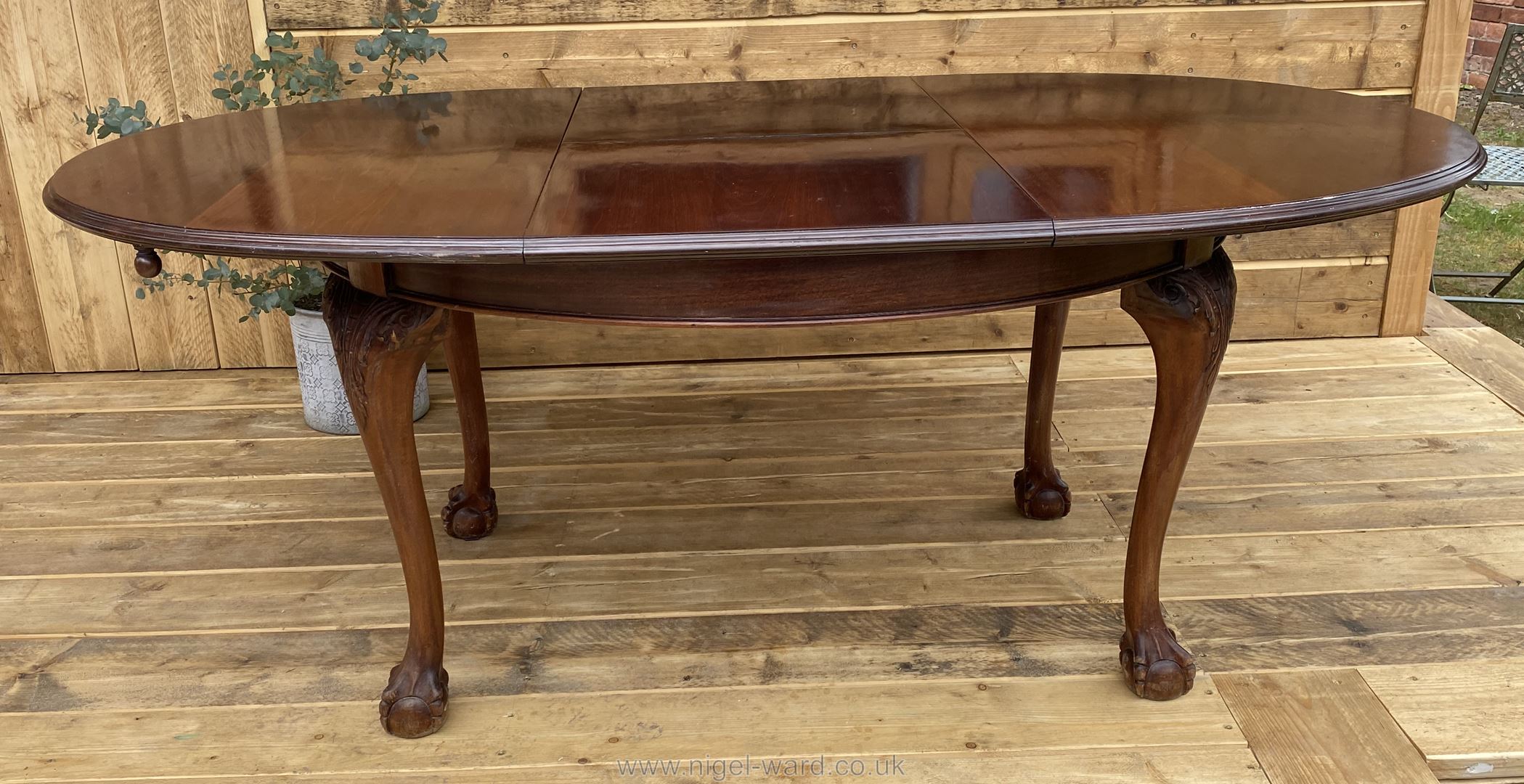A Victorian mahogany extending dining table, ball and claw feet, 79" x 43" wide. - Image 6 of 9