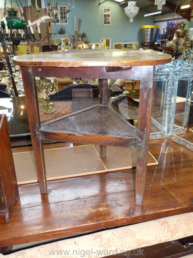 A Georgian Oak peg-joined Cricket Table standing on three tapering legs united by a triangular - Image 4 of 10