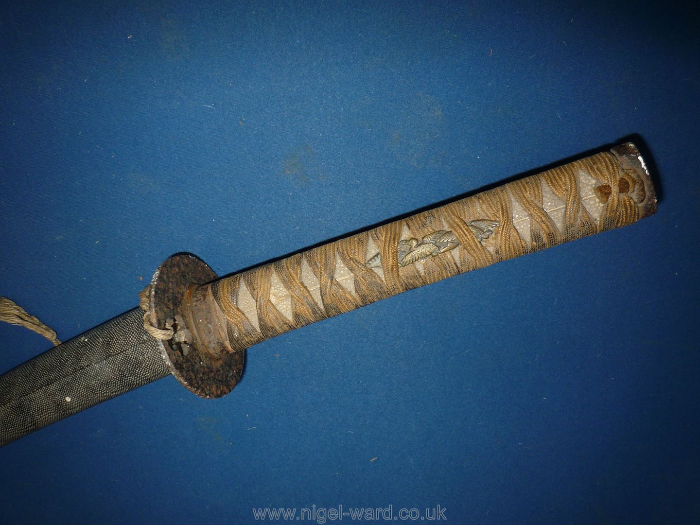 A remarkably sharp edged Samurai Sword/Katana, the blade rust marked, - Image 3 of 22