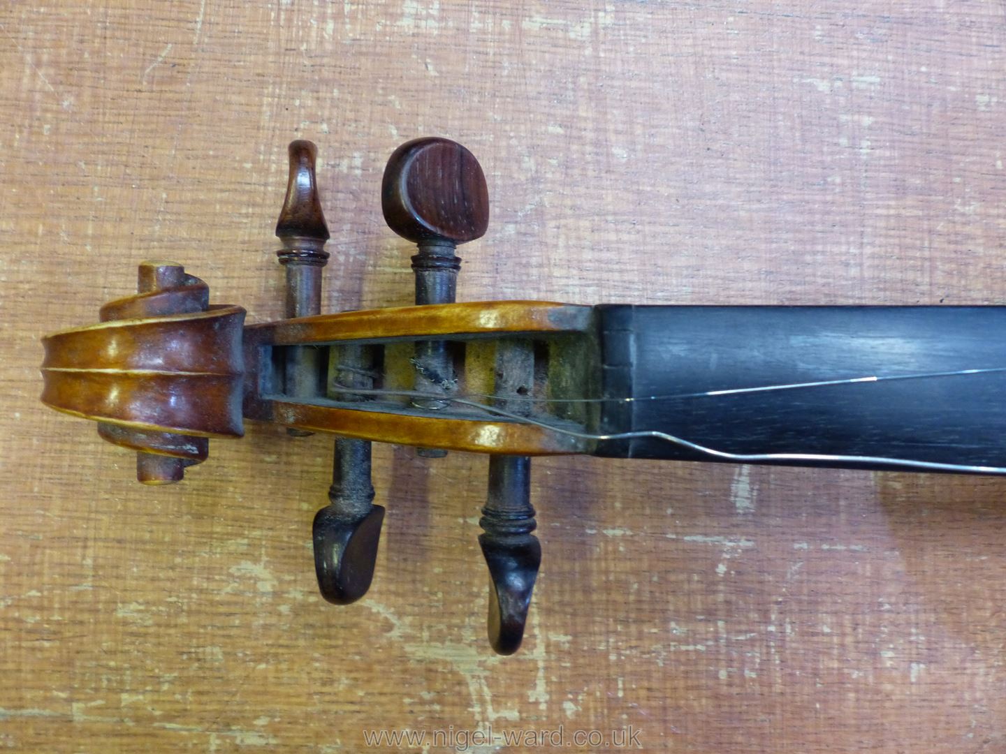 A good 'Tiger striped' Violin with paper label inside 'Sole Agents Hawkes & Son, Denman Street, - Image 33 of 66