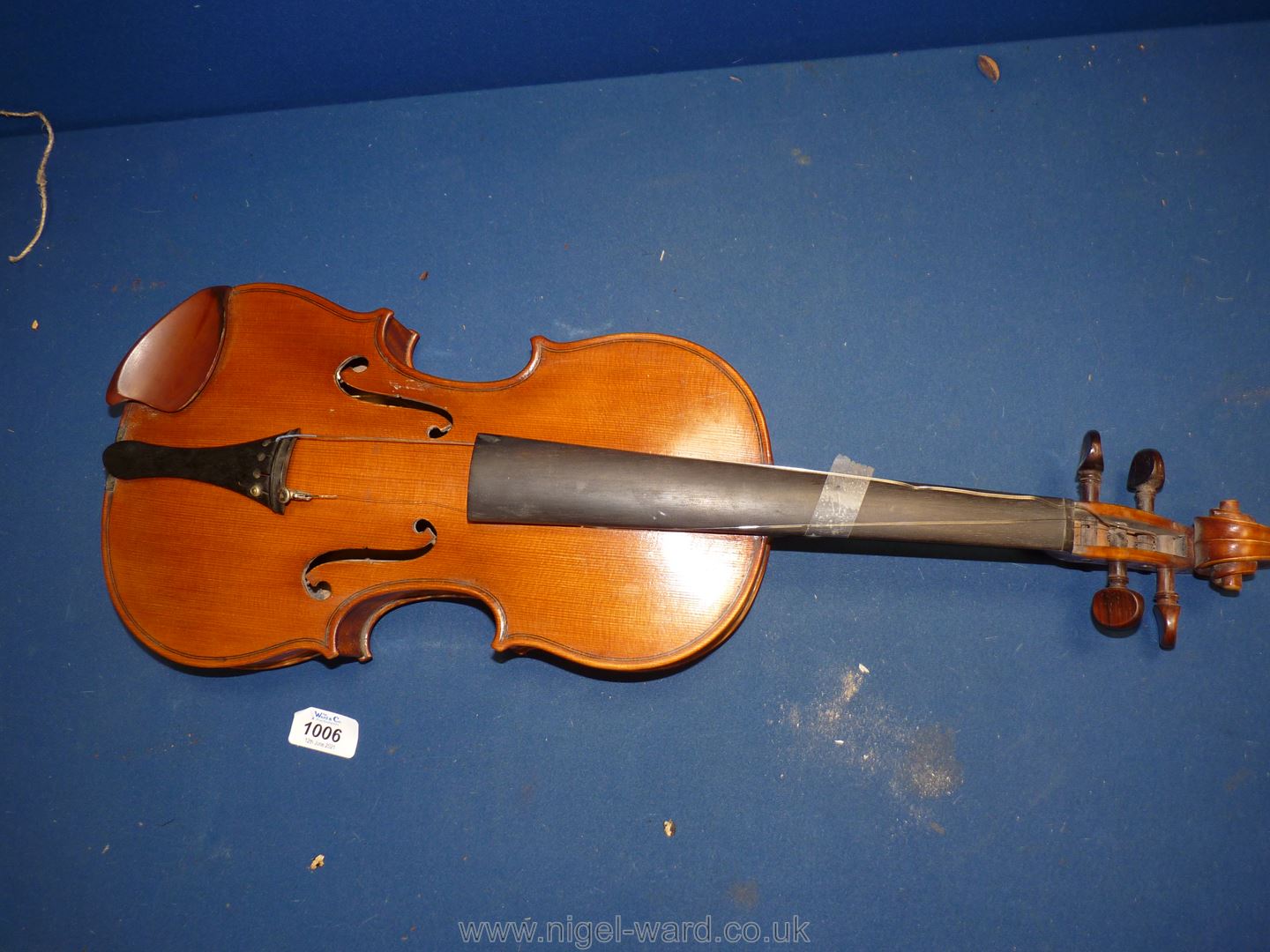 A good 'Tiger striped' Violin with paper label inside 'Sole Agents Hawkes & Son, Denman Street, - Image 2 of 66