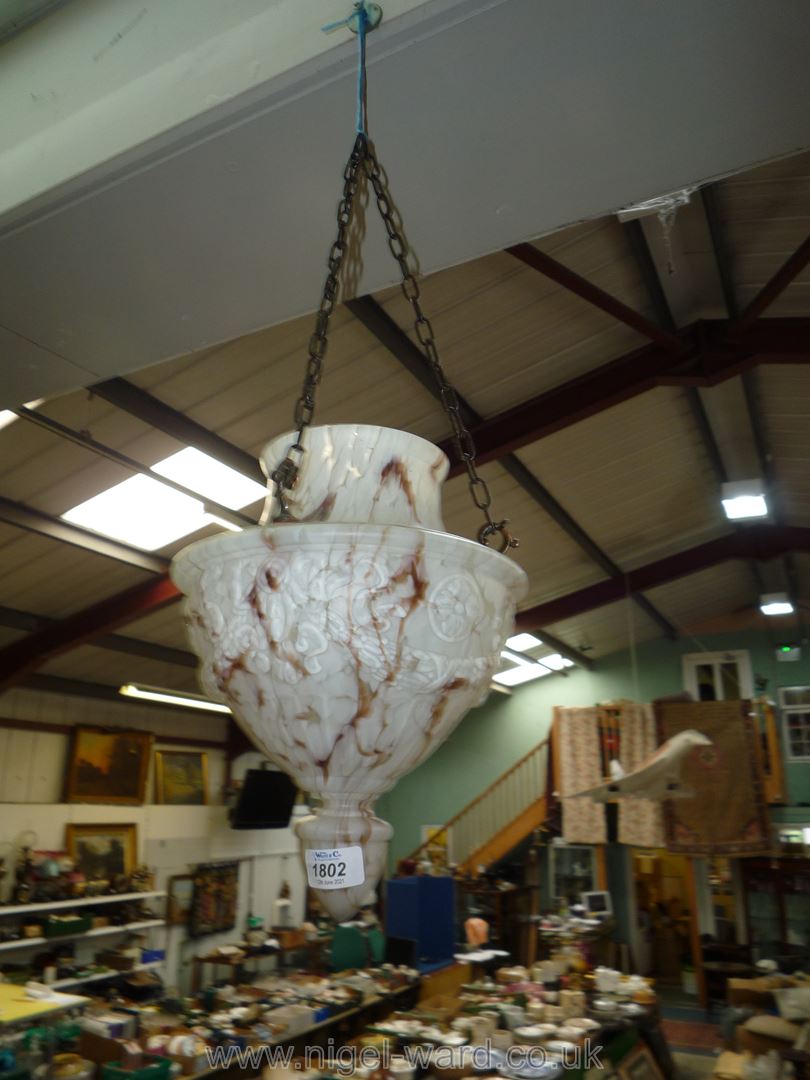 A hanging glass lamp shade in brown and white mottled tones with embossed rope decoration. - Image 4 of 4