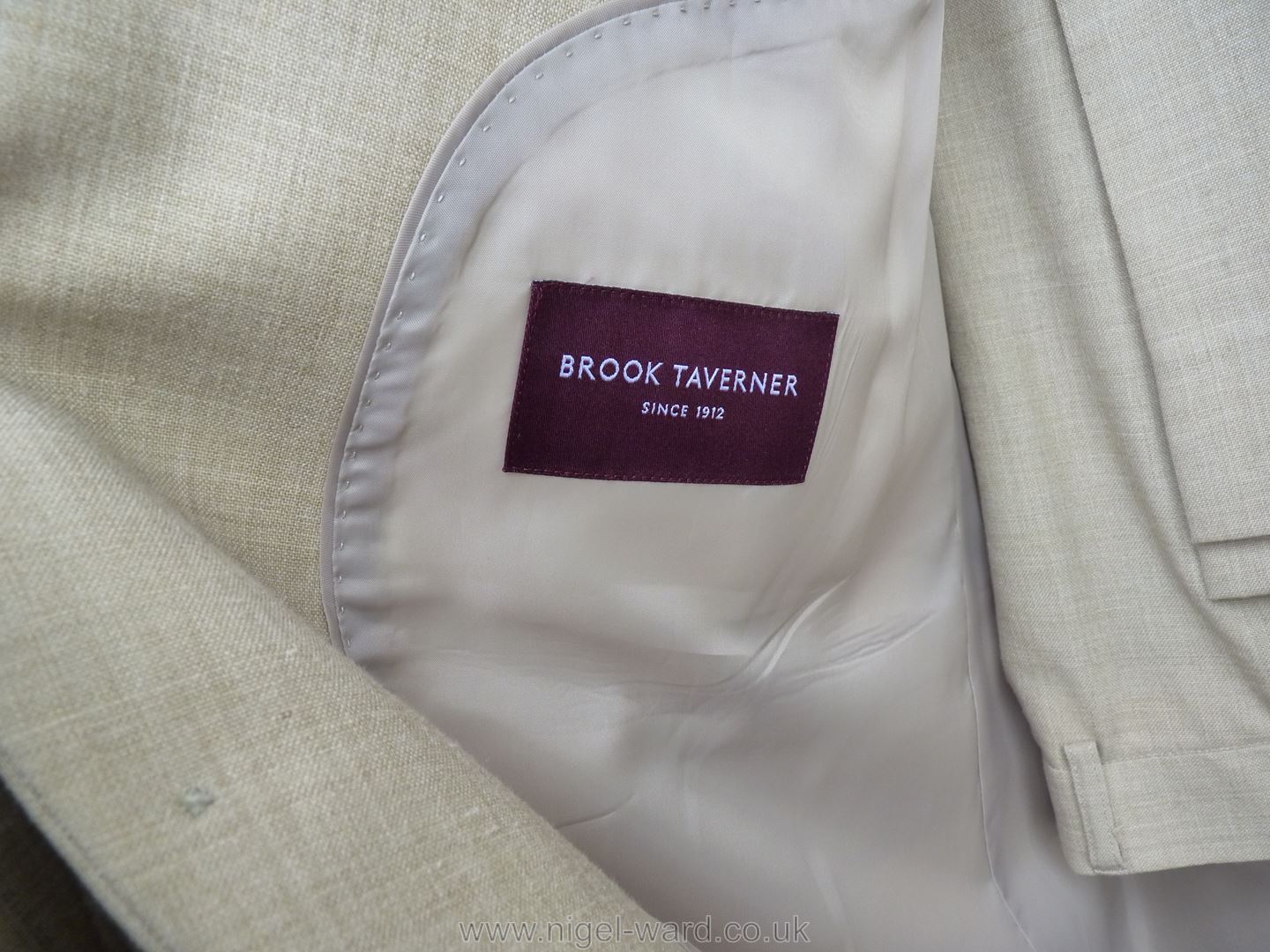 A gent's Magee summer weight cream linen/wool blend Jacket and a Brook Taverner lightweight Suit in - Image 4 of 4