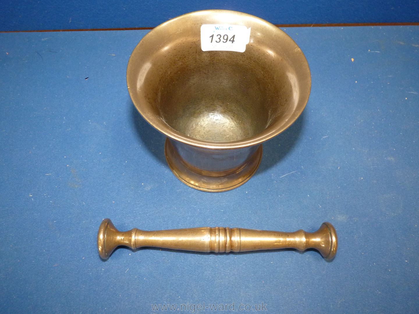 A fine old bell metal Pestle & Mortar, shiny from use, - Image 6 of 6