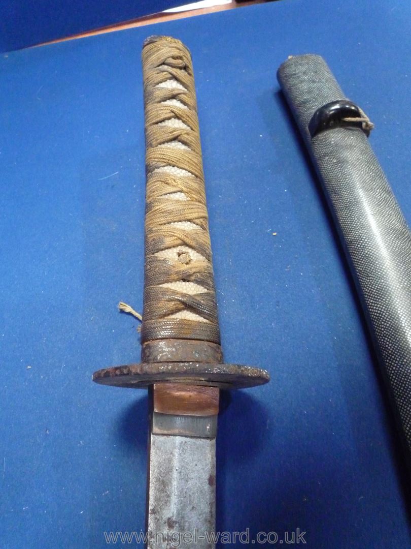 A remarkably sharp edged Samurai Sword/Katana, the blade rust marked, - Image 6 of 22