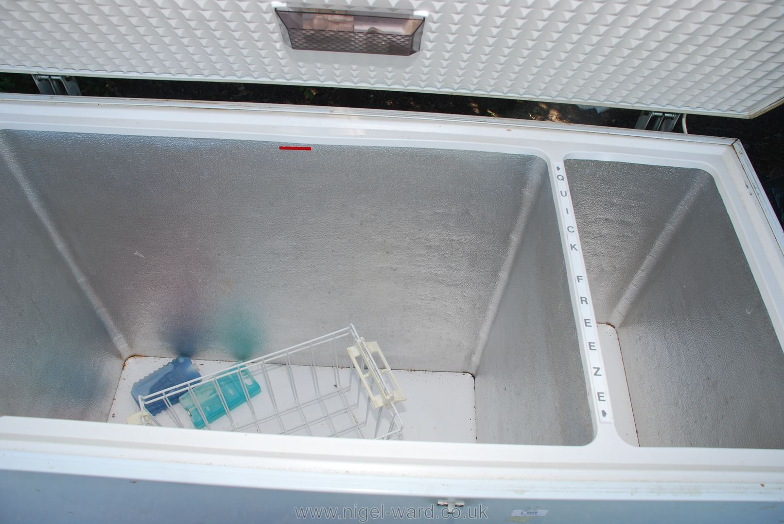 Chest freezer - Image 2 of 2