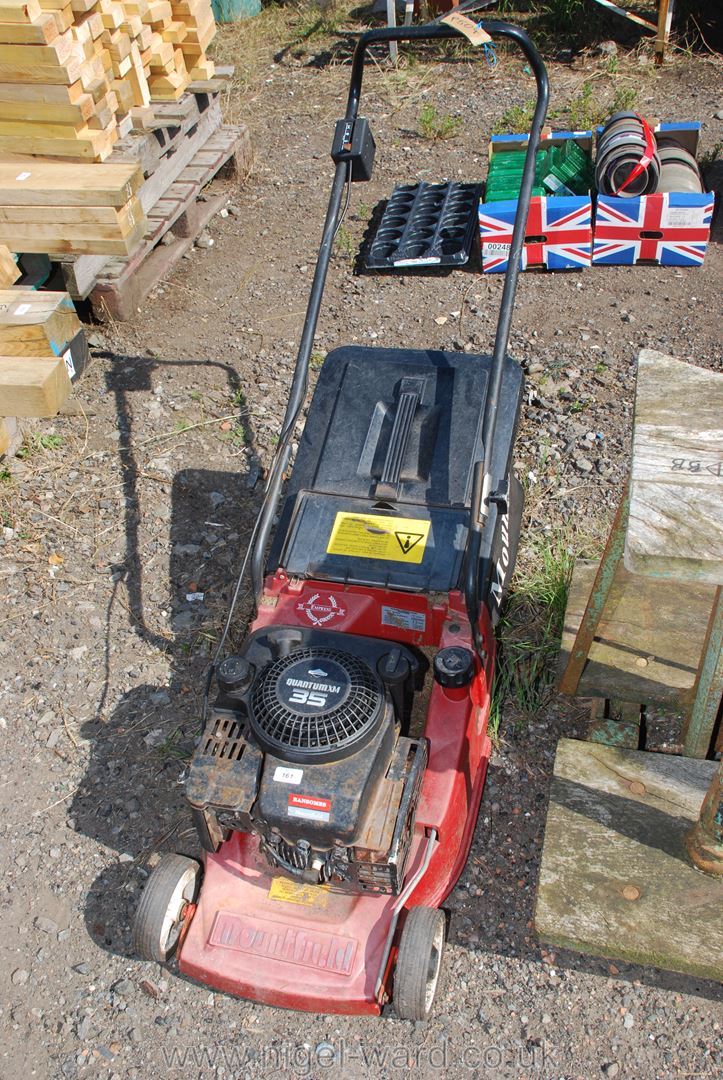 Mountfield petrol mower with Briggs & Stratton Quantum XM35 engine