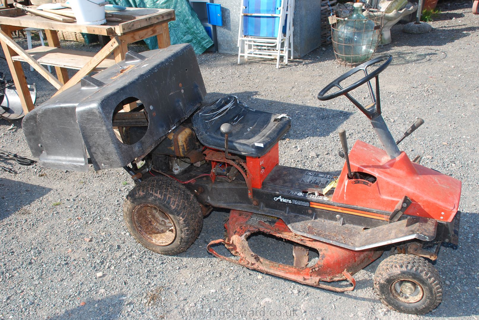 Ariens RM 828 ride on mower with collection box.