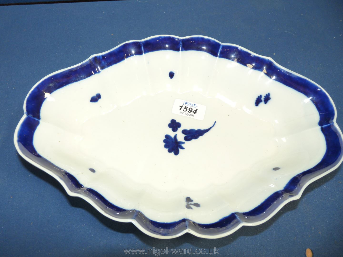 A Caughley blue and white elongated diamond shaped Dish, 1770-99, 12 1/2" long x 8 3/4".