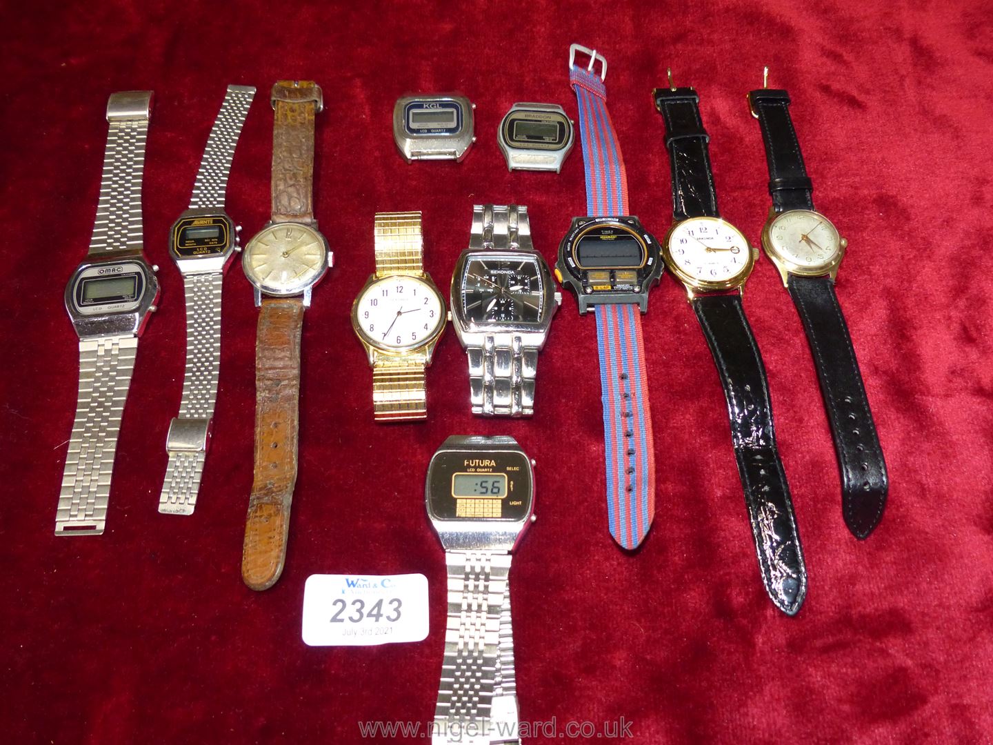 A quantity of gents Watches including three Sekonda, Timex, Avanti, Don, Futura, Omac, etc.