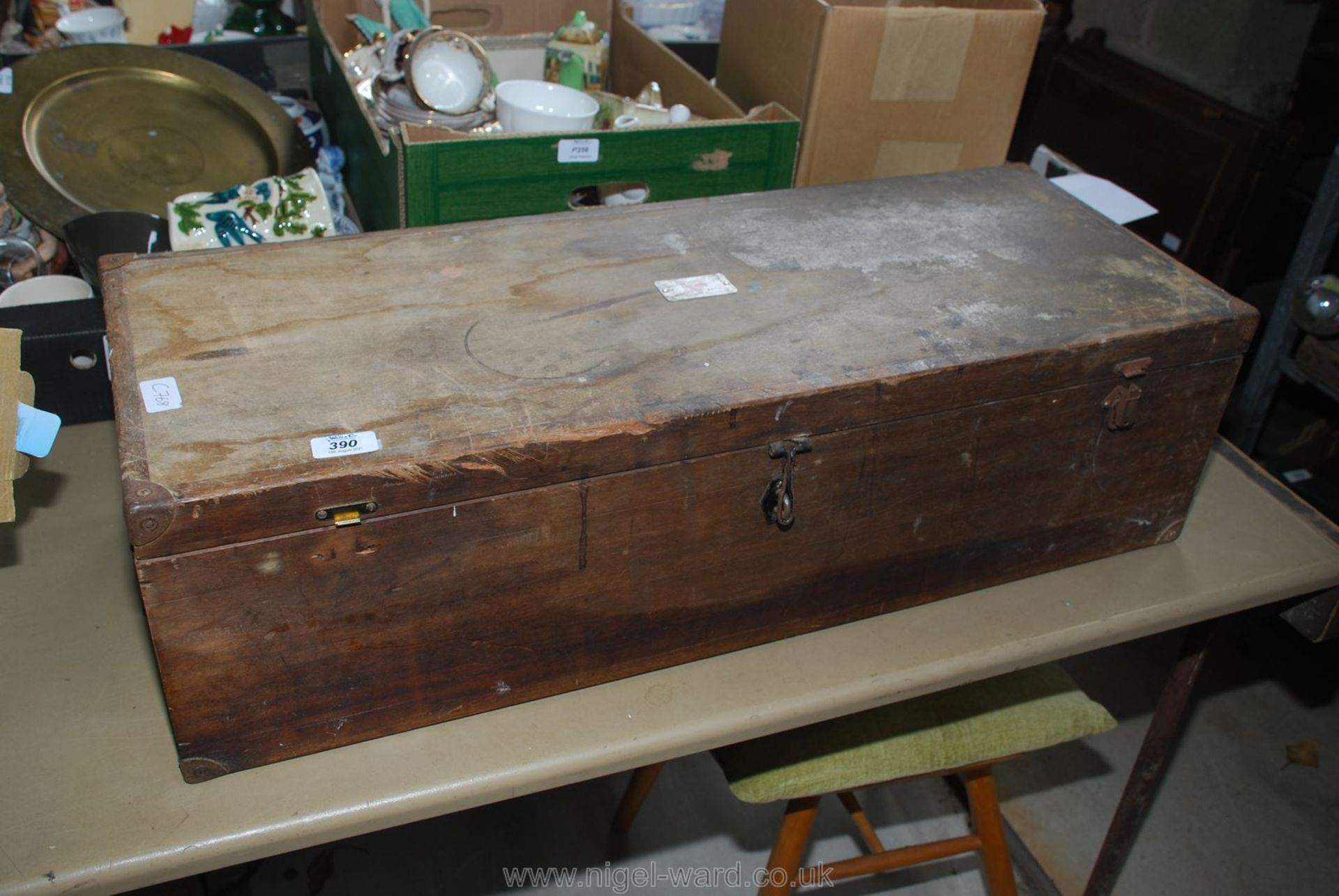 Carpenters tool box containing various saws, planes, mallets, drills etc. - Image 3 of 4
