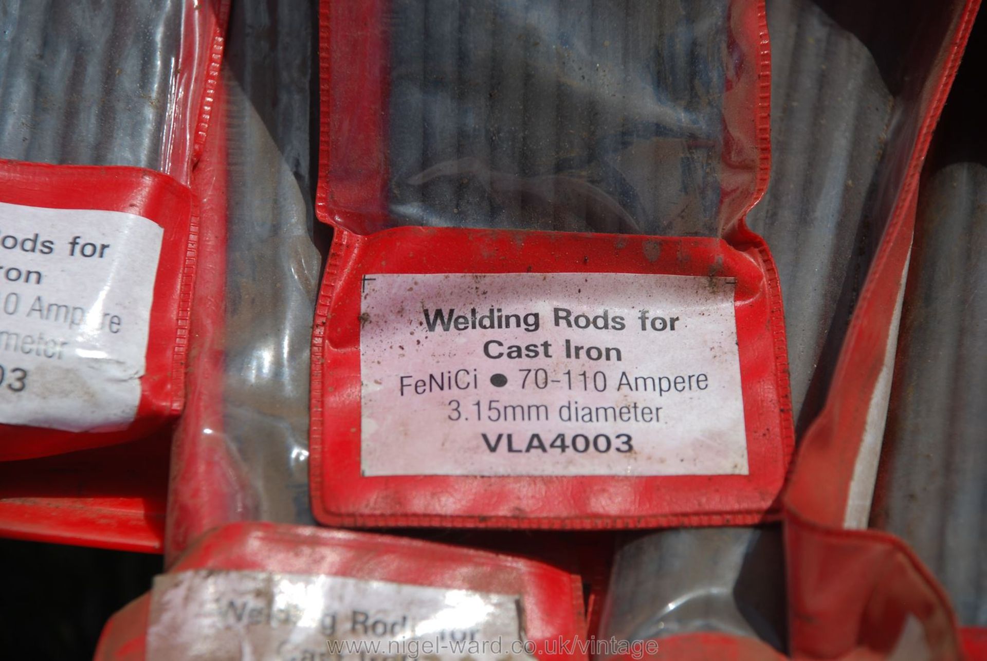 Box of welding rods, 3.15 mm diameter, (70 -110 amp). - Image 2 of 2