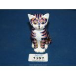 A Royal Crown Derby Imari sitting kitten with gold stopper, 3 1/4"tall.