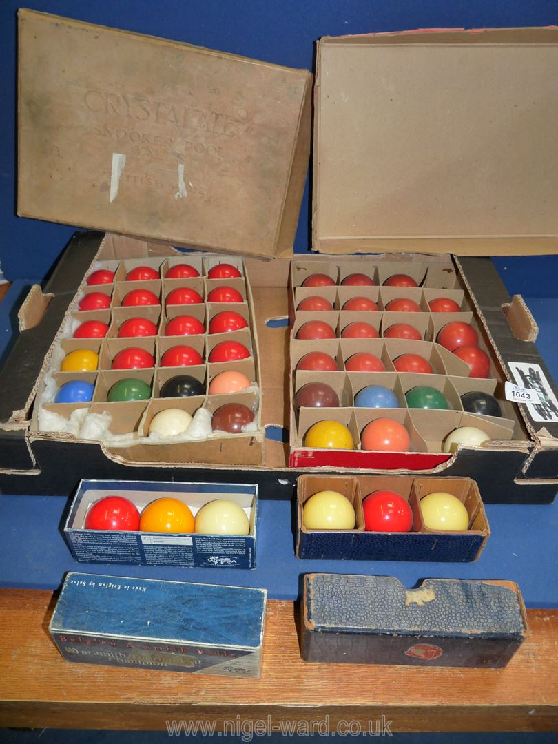 A quantity of boxed Snooker balls including Crystalate.