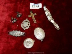 A small quantity of silver items including a Birmingham silver locket,