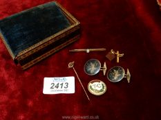 A small quantity of jewellery including a pair of Siam silver cufflinks, enamel badge, tie pin, etc.