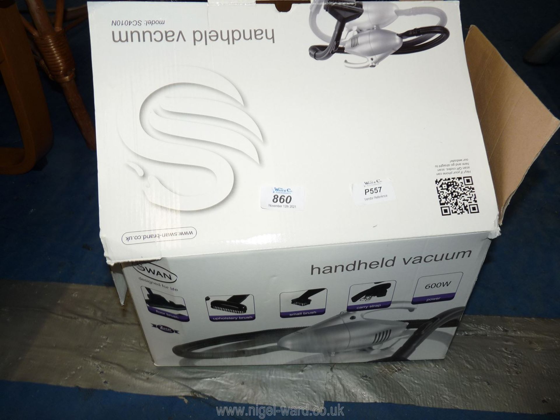 A Swan hand held vacuum. - Image 2 of 2