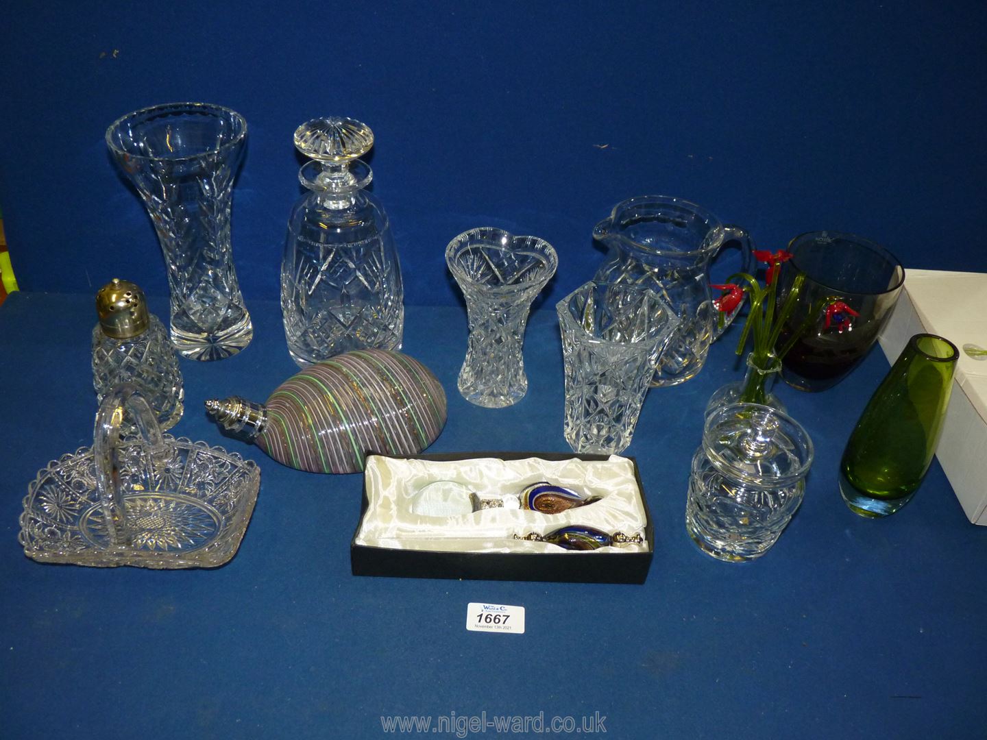 A quantity of glass including Caithness owl vase, pink/green stripe Nailsea style hip flask,