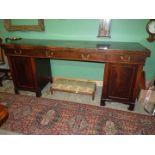 A superb quality circa 1900 Mahogany Sideboard having nicely detailed cross-banding,