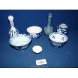 Six pieces of Chinese porcelain including two globular,