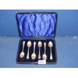 Five London 1895 silver teaspoons (boxed) by William Hutton & Sons Ltd.