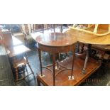 An inlaid Edwardian mahogany table