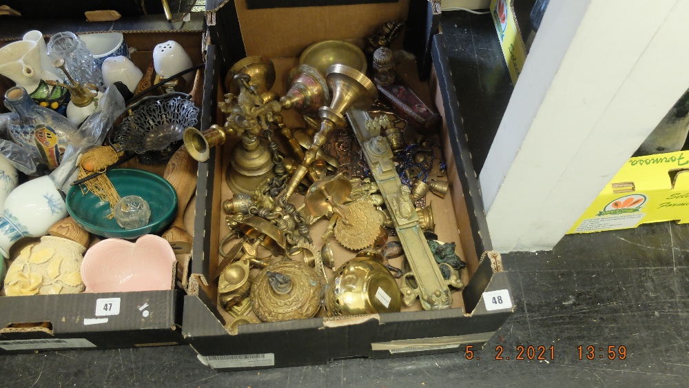 A collection of brass religious items - Image 4 of 4
