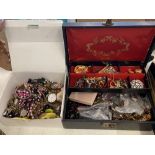 A quantity of costume jewellery in a jewel case