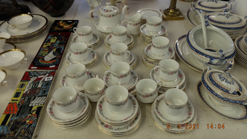 A Paragon 'Belinda' tea set, approx.