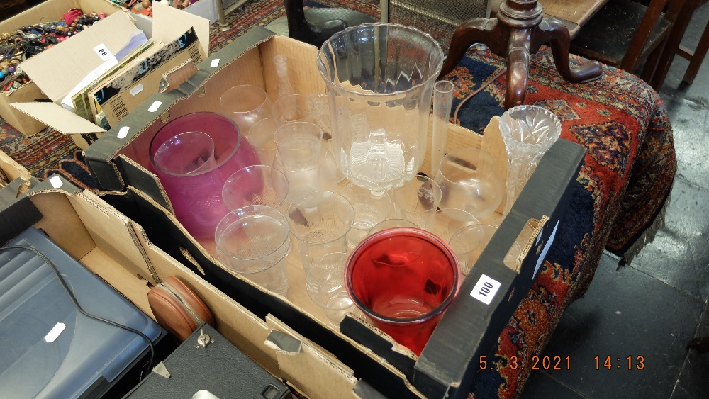 A qty of assorted glass