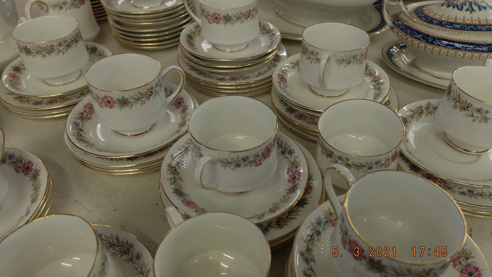 A Paragon 'Belinda' tea set, approx. - Image 3 of 4