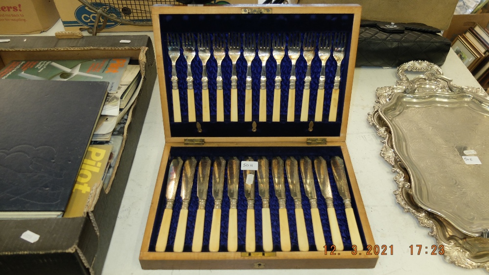 A boxed Ivory and Silver plate fish set