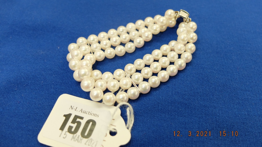 A three row cultured pearl bracelet, 7mm pearl,