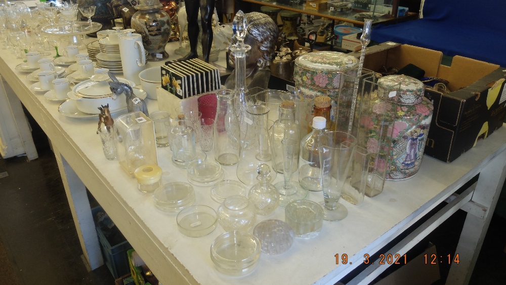 A qty of assorted glassware, inc.