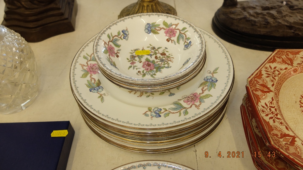 A qty of Aynsley, Pembroke china, - Image 2 of 5
