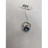 18ct White gold blue topaz ring,