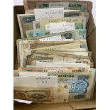 A qty of bank notes;