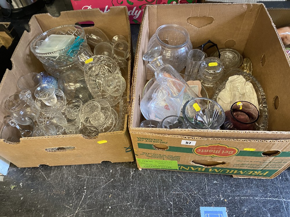 A qty of mixed glassware