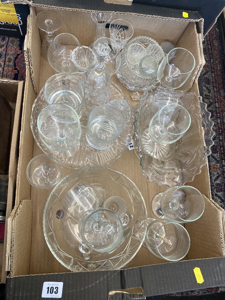 A box of glassware