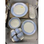 A qty of modern Royal Doulton dinner and tea ware