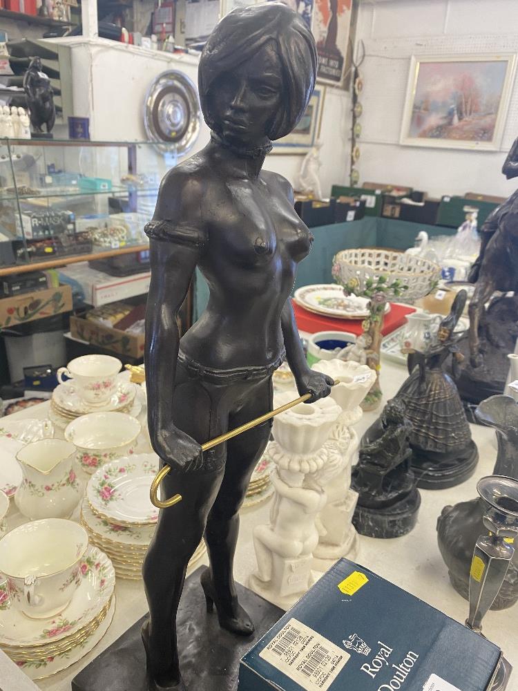 A bronze lady with cane - Image 2 of 2